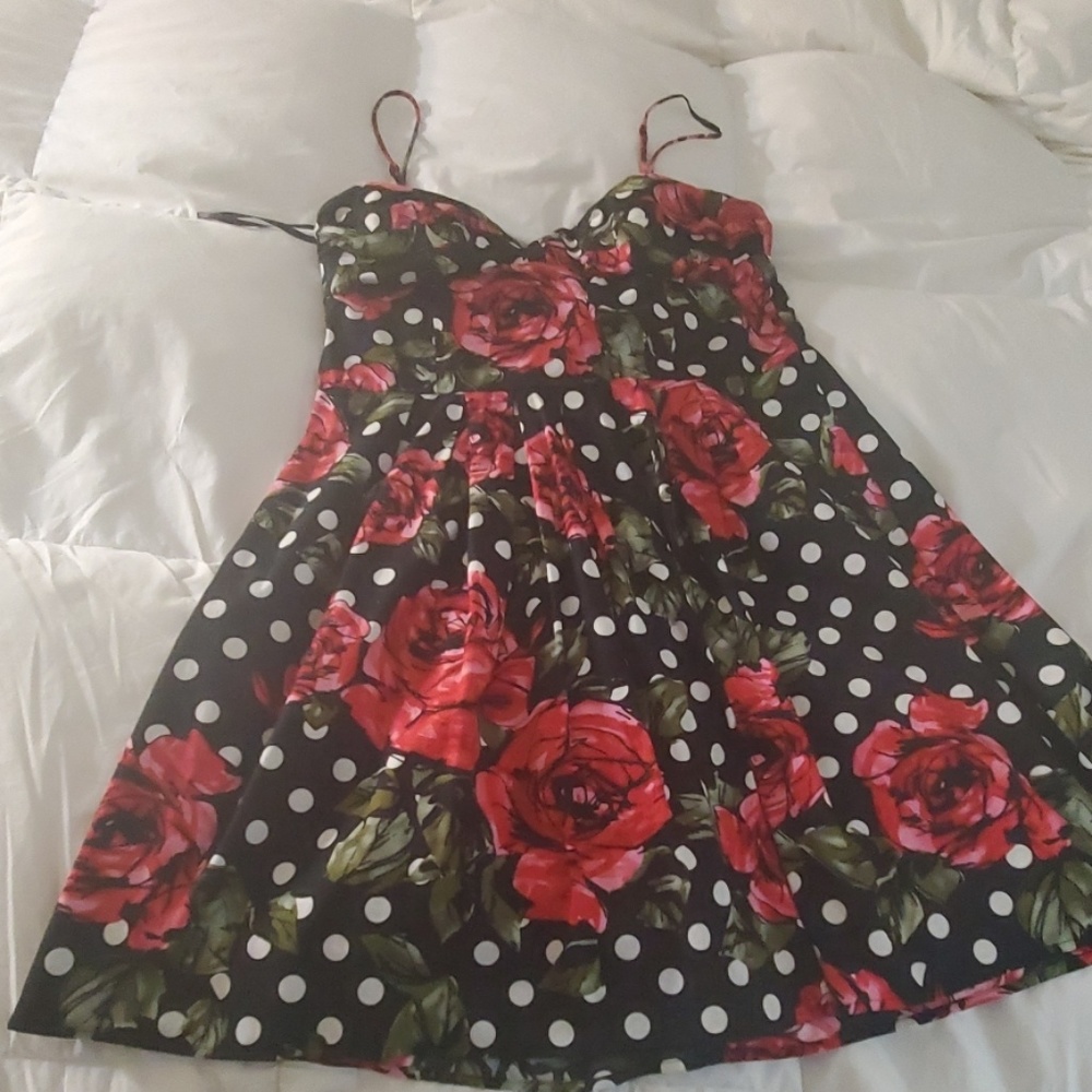 Floral sweetheart dress